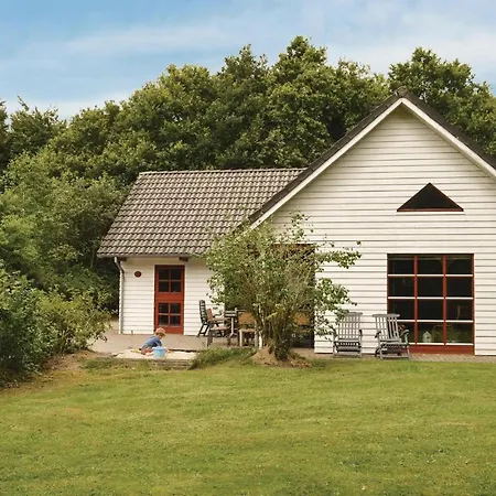 Vakantiehuis Four-bedroom Holiday In Toftlund