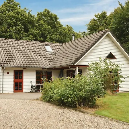 Vakantiehuis Four-bedroom Holiday In Toftlund