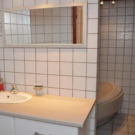Vakantiehuis Four-bedroom Holiday In Toftlund